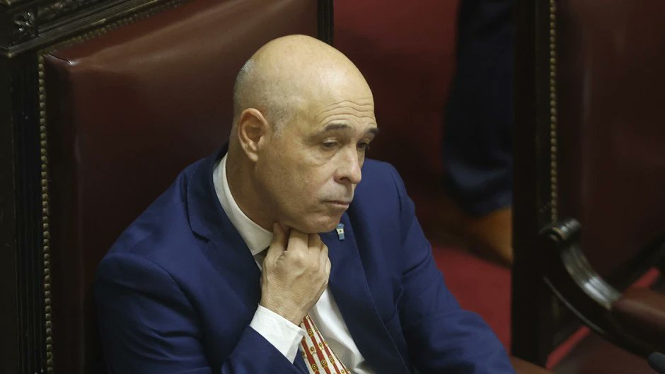 Lo mandaron al frente: “El senador Bartolo no paga los impuestos”
unabuenamañana.com.ar/lo-mandaron-al…