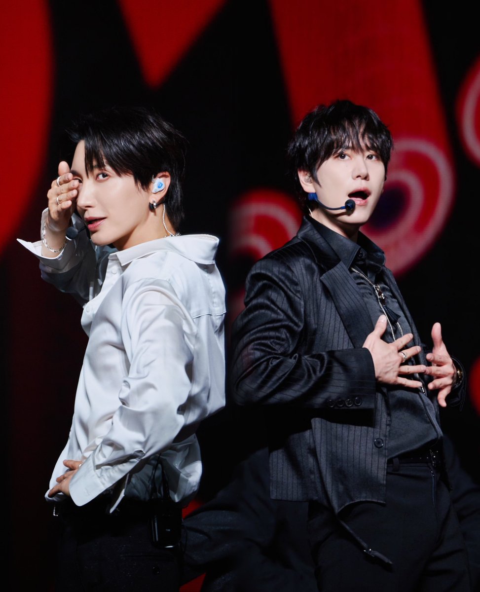 🤍🖤⟡.· #이특 #규현