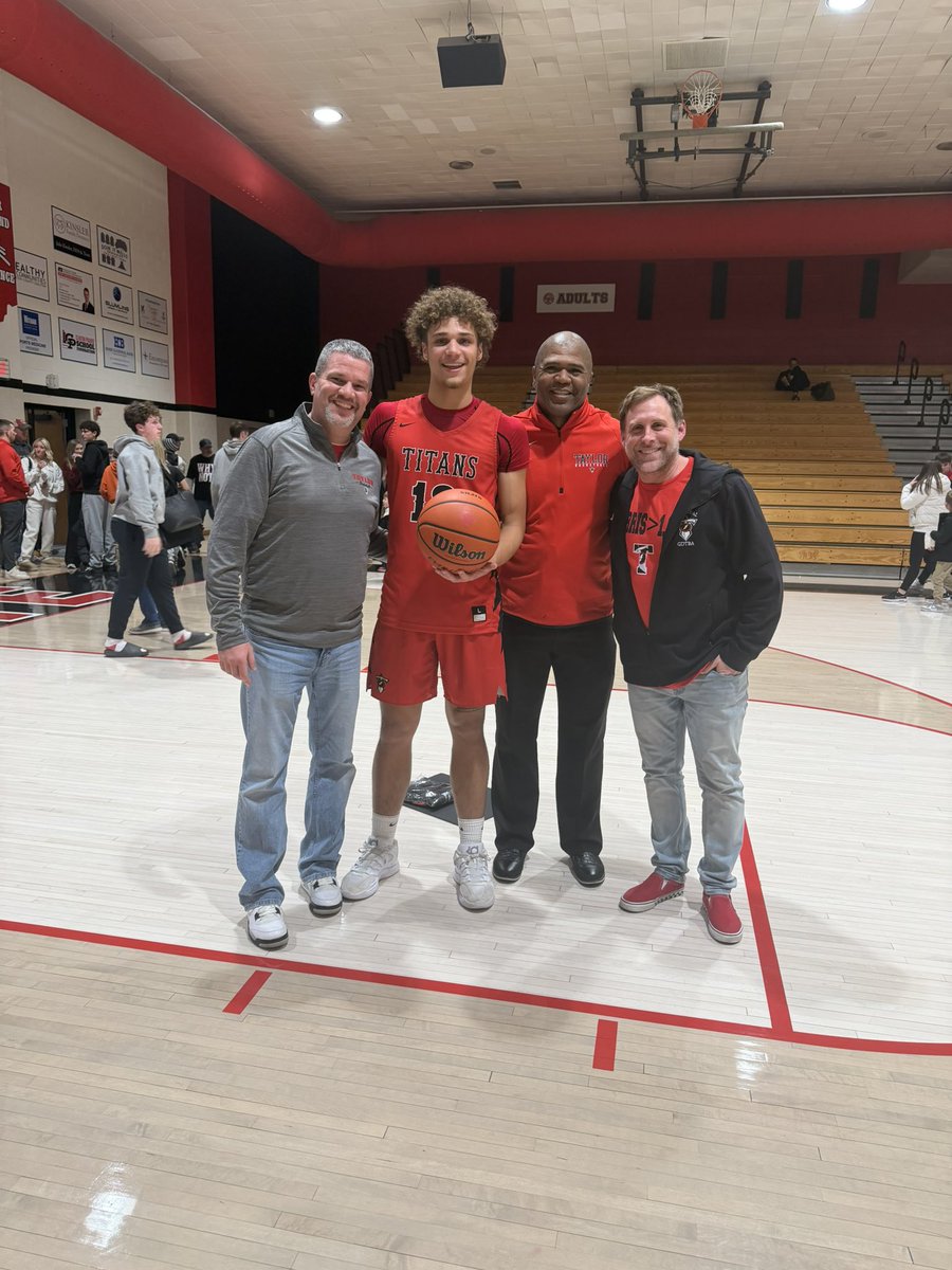 Post game photos of an amazing and historic night for Javionne Harris and the Taylor Titans boys basketball team!! 🔴⚡️🏀⚡️🏀⚡️⚫️ #TaylorTitans #TitanNation #GDTBA