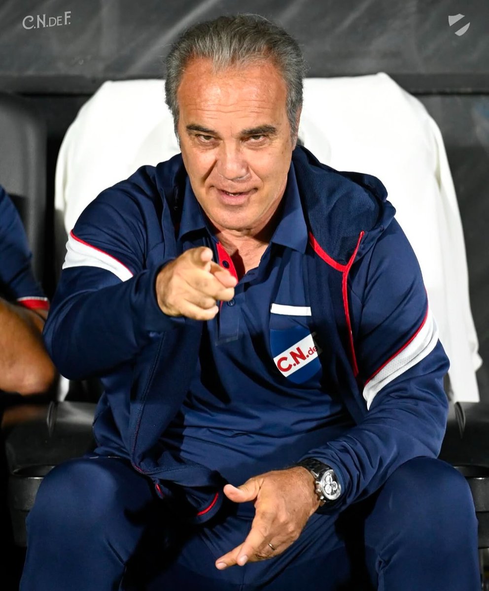 Martín Lasarte en Nacional:

🏆 2.º DT con más Uruguayos: 4 (igualado con Ondino Viera).

✅ Único en dar la vuelta en 3 décadas distintas (2000, 2010, 2020).

🛡️ Paternidad Clásica: Top 3 histórico, saldo +5 (7G - 7E - 2P). Invicto en finales clásicas (3-0).

🇫🇷 Info: Atilio Uy