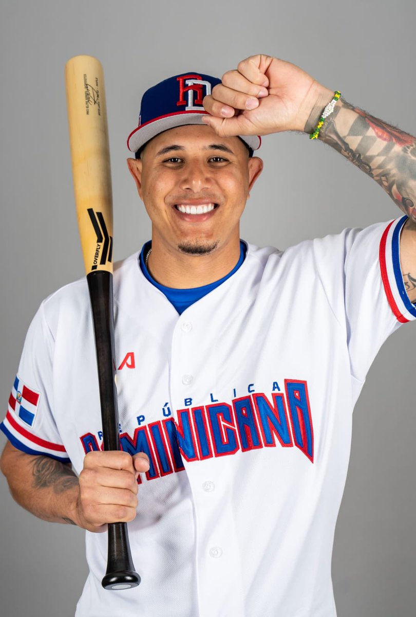 Es aqui el capitan de <a href="/_losdominicanos/">Equipo Dominicano de Béisbol 🇩🇴</a> .