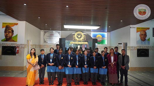 ARPS_Sports's tweet photo. National Integration Tour- Teachers and students of ARPS visited CGPS Daman https://t.co/zgapl93DmW