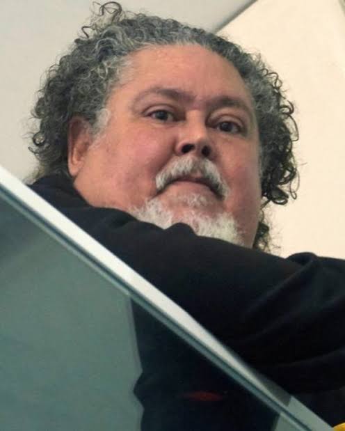 JUAN BARRETO!!  SABIAN O NO RECUERDAN QUE ESTE SUJETO SALIA EN MOTOS CON LOS CIRCULOS BOLIVARIANOS A JODER Y A AMEDRENTAR A EL PUEBLO? Y AHORA APARECE COMO BLANCA PALOMA? COÑO! ESTO ES EL COLMO