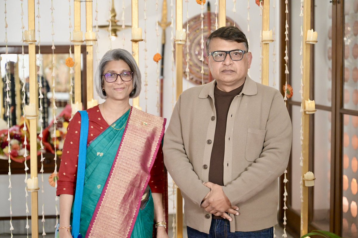 ManavSubhash's tweet photo. Honored to join the 78th Anniversary of the Independence of Sri Lanka in the gracious presence of Her Excellency @Mahishini The occasion was a meaningful celebration of Sri Lanka’s rich heritage, resilience, and enduring spirit of friendship. https://t.co/DW3Et5y4Mp