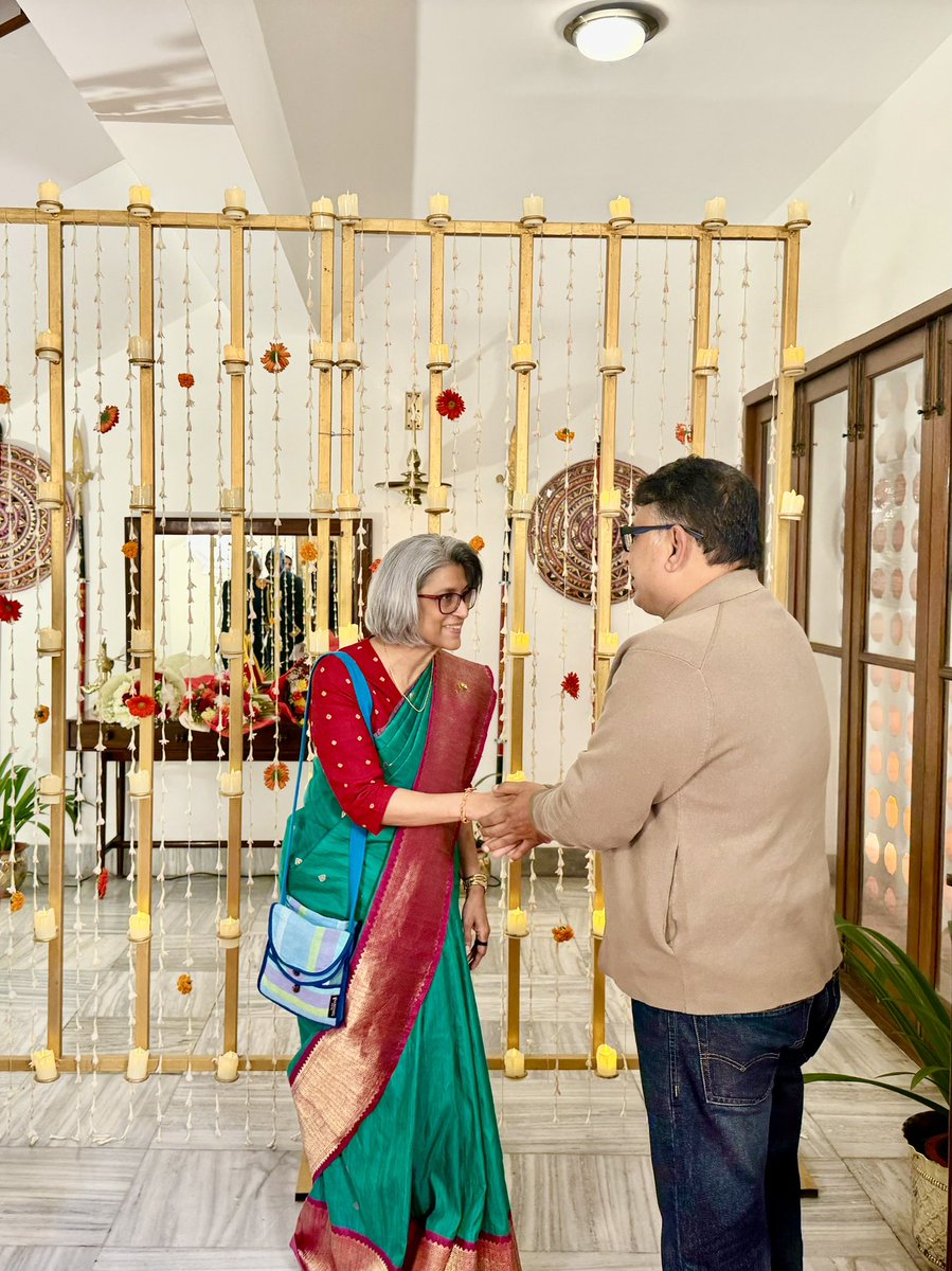 ManavSubhash's tweet photo. Honored to join the 78th Anniversary of the Independence of Sri Lanka in the gracious presence of Her Excellency @Mahishini The occasion was a meaningful celebration of Sri Lanka’s rich heritage, resilience, and enduring spirit of friendship. https://t.co/DW3Et5y4Mp