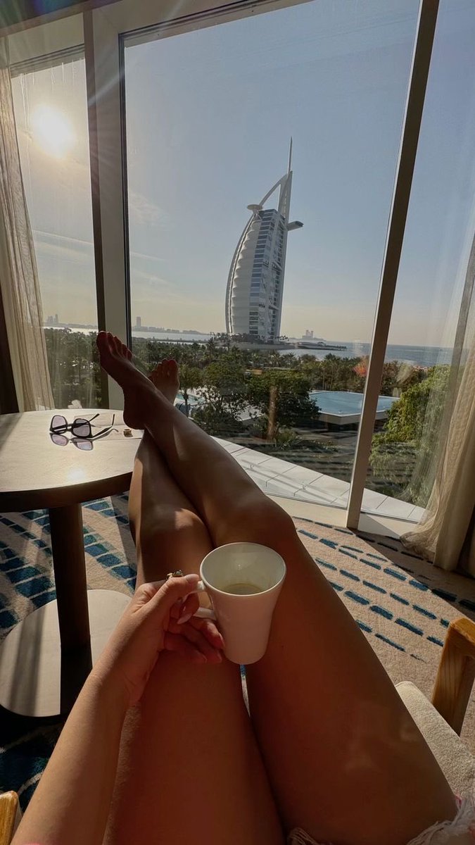 “Starting the day with this view and a warm cup ☕🌊
Can I get a Good Morning ?✨
#GoodMorning #MorningVibes #CoffeeWithAView #Peaceful”