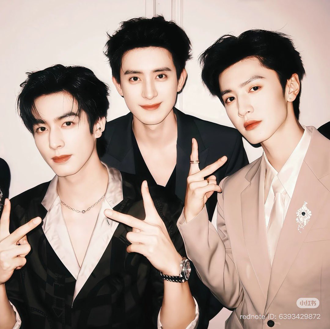 ถ้าอยู่วงเดียวกันน่าจะได้ตำแหน่งวิชวลทั้งหมด กินกันไม่ลงมันเป็นแบบนี้