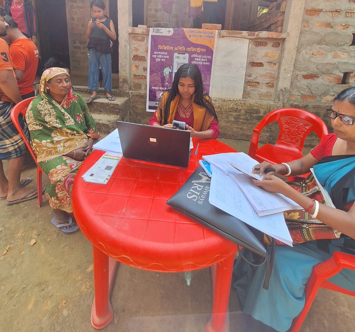 ASHA workers bringing ABHA to every doorstep in Tripura 💙
One ID. One citizen. A healthier future.

ত্রিপুরার ঘরে ঘরে ABHA পৌঁছে দিচ্ছেন আমাদের ASHA দিদিরা 💙
একটা আইডি, সুস্থ ভবিষ্যৎ।
#ABHA #ASHAWorkers #Tripura #DigitalHealth #ABDM
