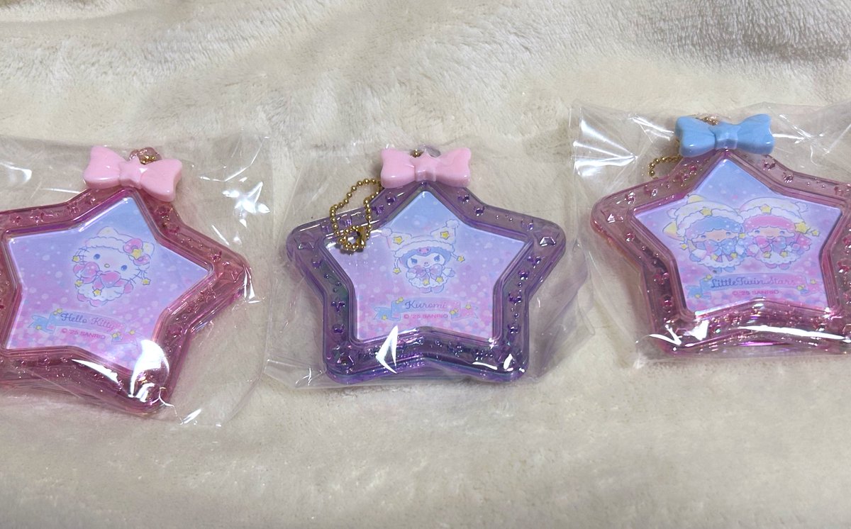 suamaga_'s tweet photo. 【交換】サンリオ シークレットミニフォトフレーム

譲: キティ、クロミ、キキララ
求: シナモン 、集合＞ポチャッコ

郵送または2/7、8京セラドーム近辺での手渡し希望です。
お気軽にお声がけください。 https://t.co/DmTEe8Xpsj
