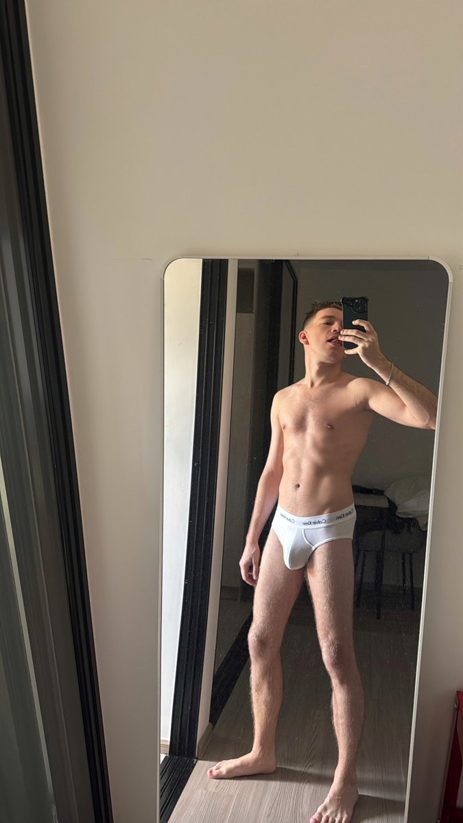 ADumbld's tweet photo. #morning
#vibes
#selfie
#aesthetic
#goodvibes https://t.co/pv14bNfXQm