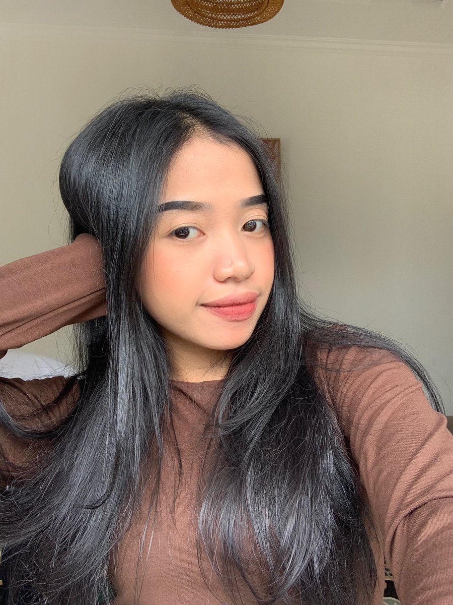 anya tweet media