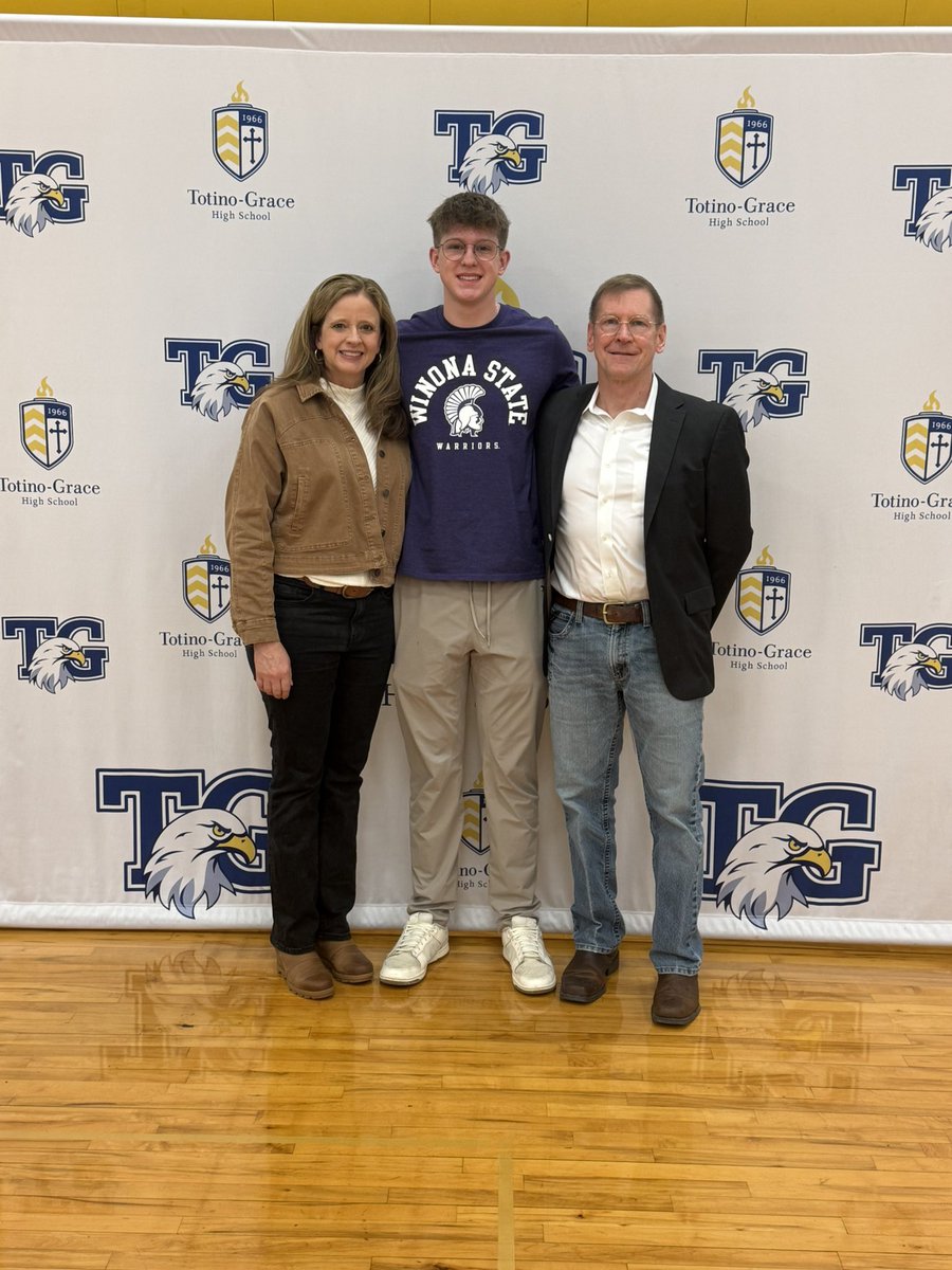 DuncanSchuette's tweet photo. Officially a Warrior! ⚔️ 

@CoachNixonH @Coach_Tuley @WinonaState_FB @Mit_Carp @JasonSchuette https://t.co/vKPA6qAYS8