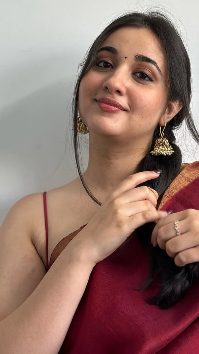 Kalaavathii's tweet photo. Good morning Xians 💜 https://t.co/1nECdTj9dH