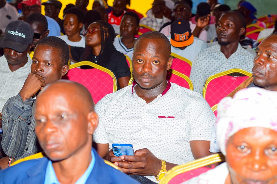 coin_1099's tweet photo. We had an amazing time with the residents of Kisumu in the lakeside City yesterday. We heard, we listened, we noted… thank you Jo-Kisumo for the hospitality and the support #Coin10onTheRoad https://t.co/pqkmU8263g