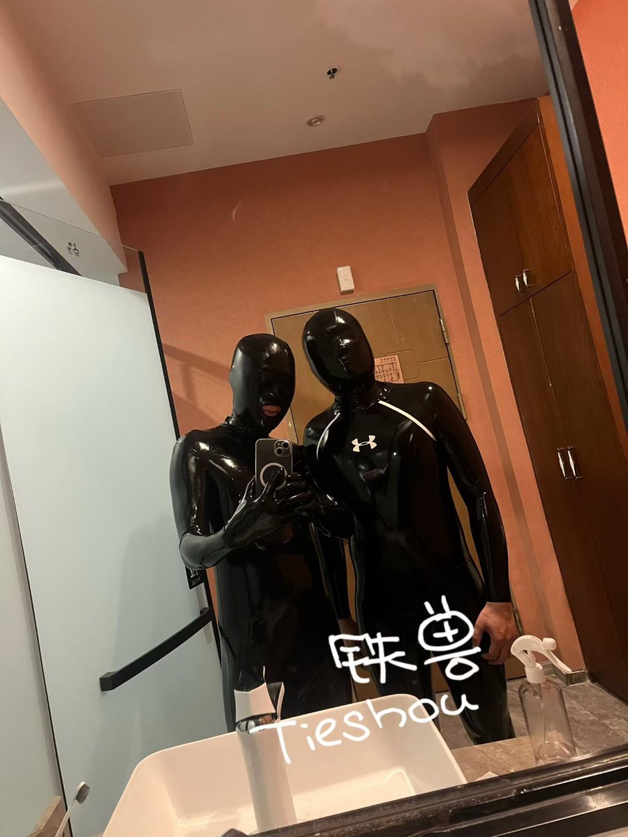 TS8698's tweet photo. 2026第一拍照！！！！你想我了吗！！！@mnCoK9SeBcQAaS1 https://t.co/X6Wg4BuAmW