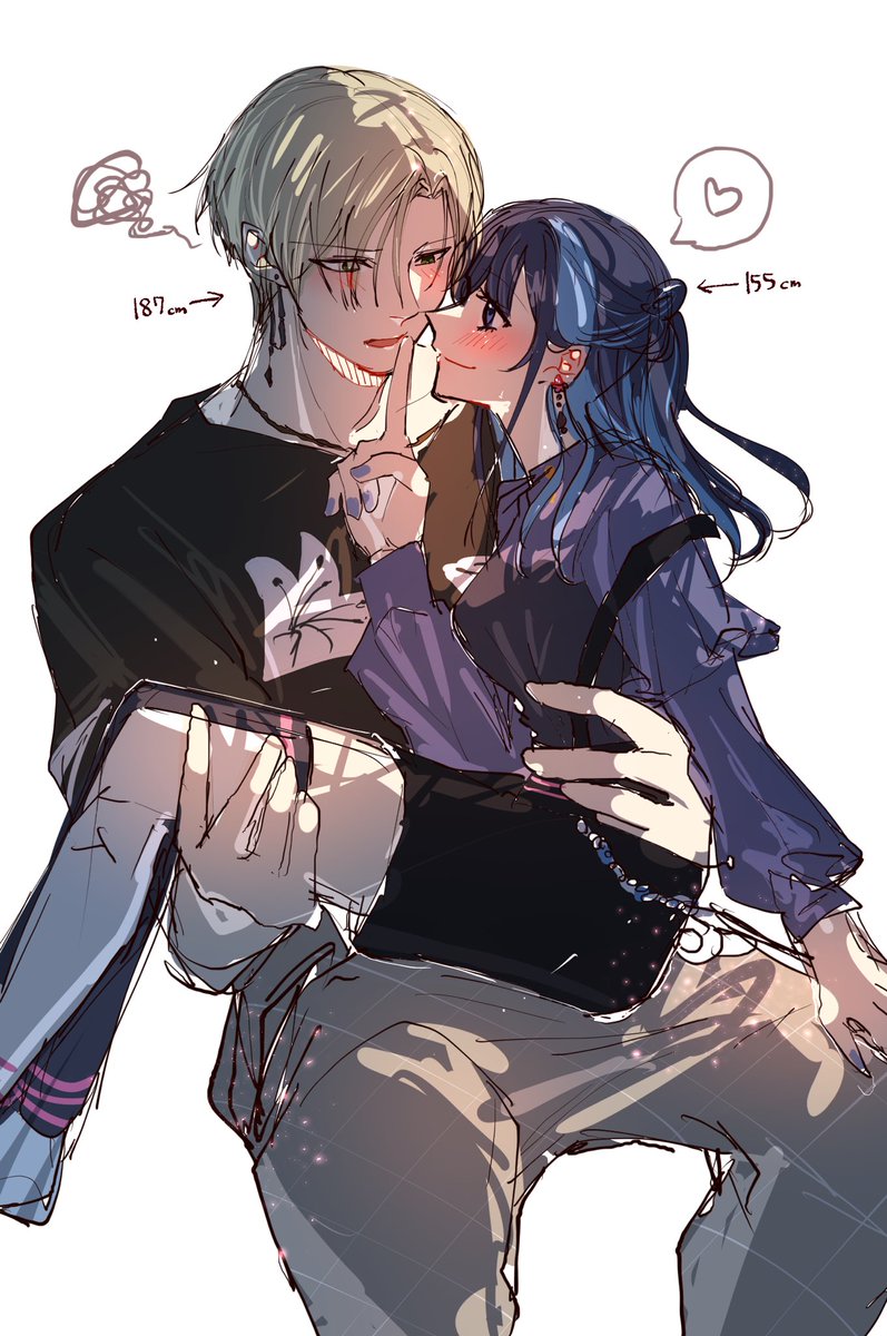 アンロジ┊︎戒環
身長差えぐいあるから、座った方が距離近くて照れてたらいい〜