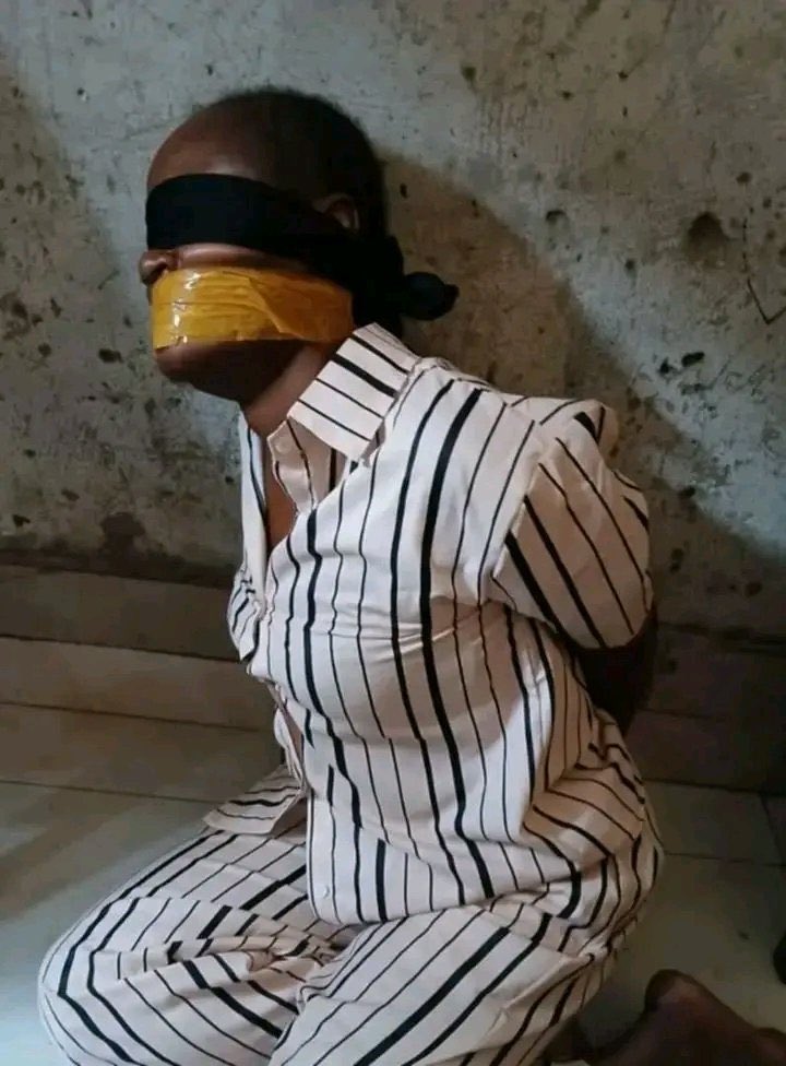 C’est ici que les "script kiddies" du #CNC auraient dû prouver leur talent en #cyberdéfense, en aidant la famille.
Au lieu de cela, ils se contentent de copier-coller l’usage de technologies israéliennes d’espionnage, en violant systématiquement la vie privée des Congolais.
#RDC