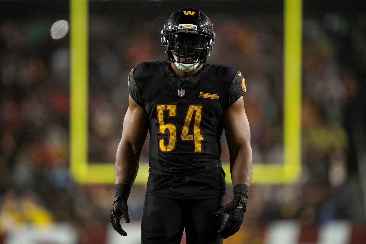 Congratulations to the 2025 Walter Payton NFL Man of the Year, <a href="/Commanders/">Washington Commanders</a> LB Bobby Wagner 🙏