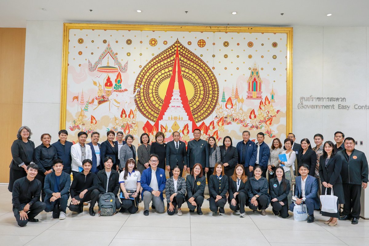 กระทรวงวัฒนธรรมหารือจังหวัดสงขลา เดินหน้าขับเคลื่อนเมืองสร้างสรรค์ หลังองค์การยูเนสโกประกาศรับรอง “สงขลา” เข้าร่วมเป็นสมาชิกเครือข่ายเมืองสร้างสรรค์ขององค์การยูเนสโกสาขาวิทยาการอาหาร ประจำปี 2568