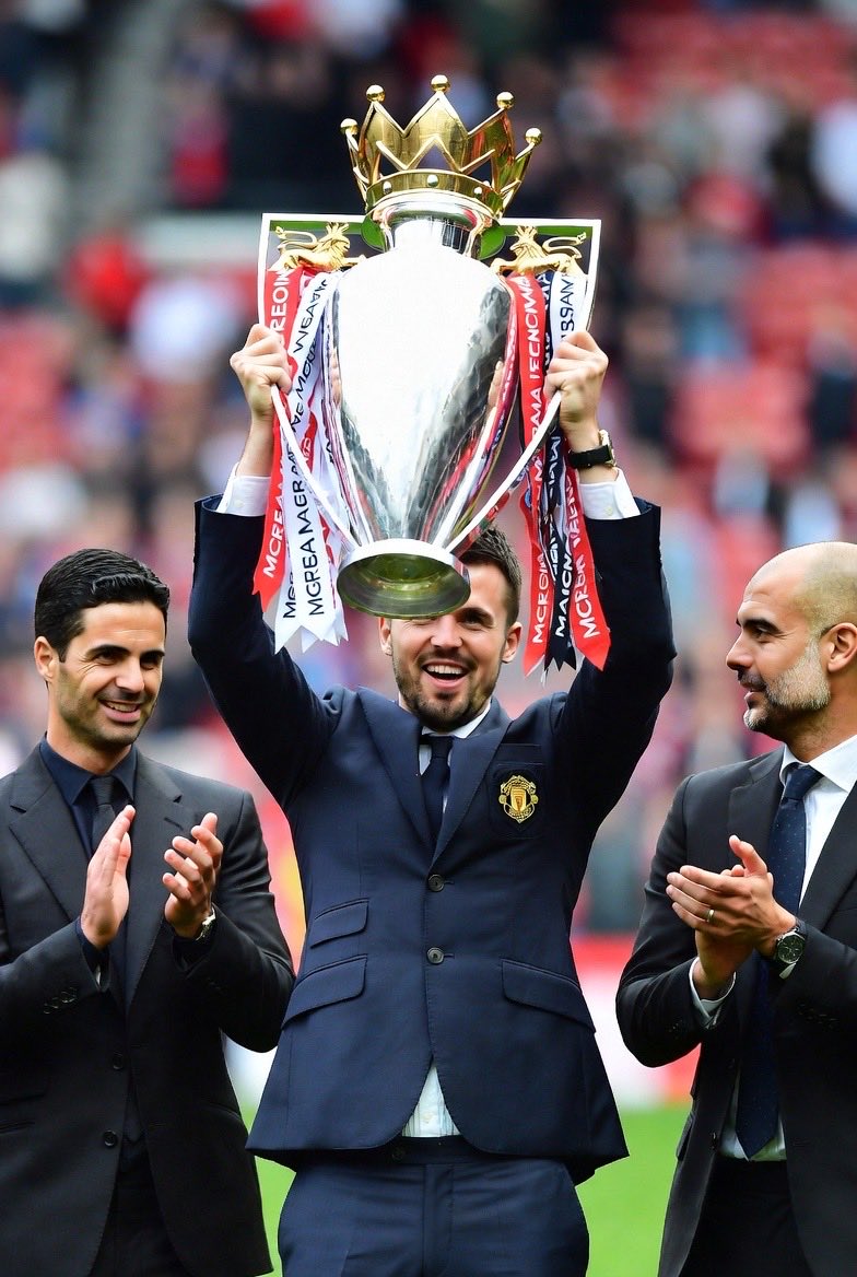 UtdMaI's tweet photo. This photo would absolutely break the internet 

Real Manchester United fans can’t pass without liking this♥️ https://t.co/nRDl2rr0P1