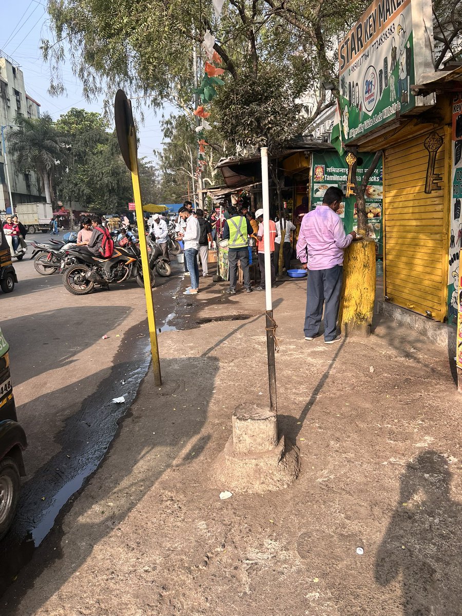 DefenceBrat's tweet photo. For many days I kept wondering; how on earth are hawkers openly running businesses on a public footpath, and why is PMC completely powerless to touch them?

Today the truth was revealed. This didn’t happen by accident.

The PMC Commissioner is allegedly involved, with a ₹2 crore deal made to convert a footpath into a hawker zone, routed through a local fixer who now collects rent from these vendors.

Is this the level of governance we’ve sunk to; where citizens lose their right to walk, while public officials allegedly monetise public inconvenience?

I hope @PMCPune serving and ex commissioners answers before subtly moving out of Pune by making sufficient. 

PS: If one footpath can get 2Cr; think of how much they would made in entire Pune.