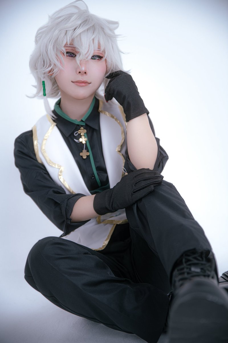 ccccchisaki's tweet photo. 【Cosplay/コスプレ】
🌈🕒️cos.

🥷　🍸️

📸ヤギ先生様【@yagi_san77】
#ようこそにじカフェへ0201 https://t.co/KUv1LUJKJO
