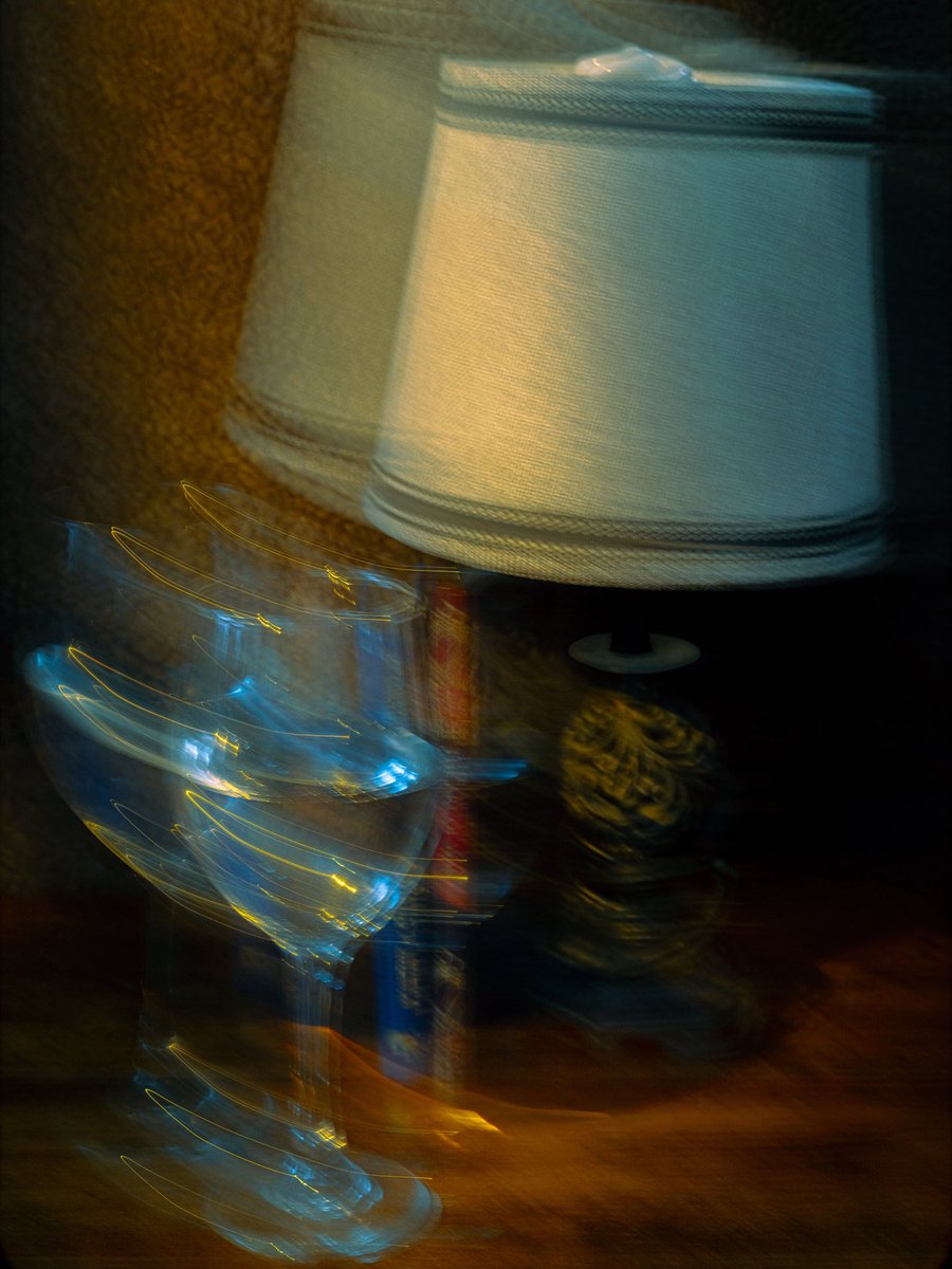 dof_flame's tweet photo. My cup runneth over.
pt. II
.
.
.
A still life study using every day objects to dive deeper into the topic of perspective and ethics.
#stilllife #photography #art #photoart #stilllifephoto #artphotography #fineart https://t.co/isSvDn8DvR