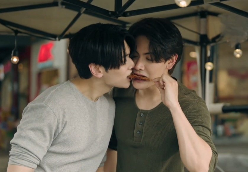 สเตปเคะอีพีนี้ 
#DareYouToDeathEP7 
อะไรที่เคยห้ามเมะไว้ เคะเพิ่นทำเองหมดเลย จูบเค้าก่อน อนุญาติให้เมะจูบในเวลางาน ยอมให้เมะกอดหอมแก้ม
คนที่รักสะอาดอยู่ไหนไม่รู้ๆแต่กินหมูปิ้งไม้เดียวกับเมะอร่อยกว่ากินเอง..เพิ่นเริ่ดเกิ้นน