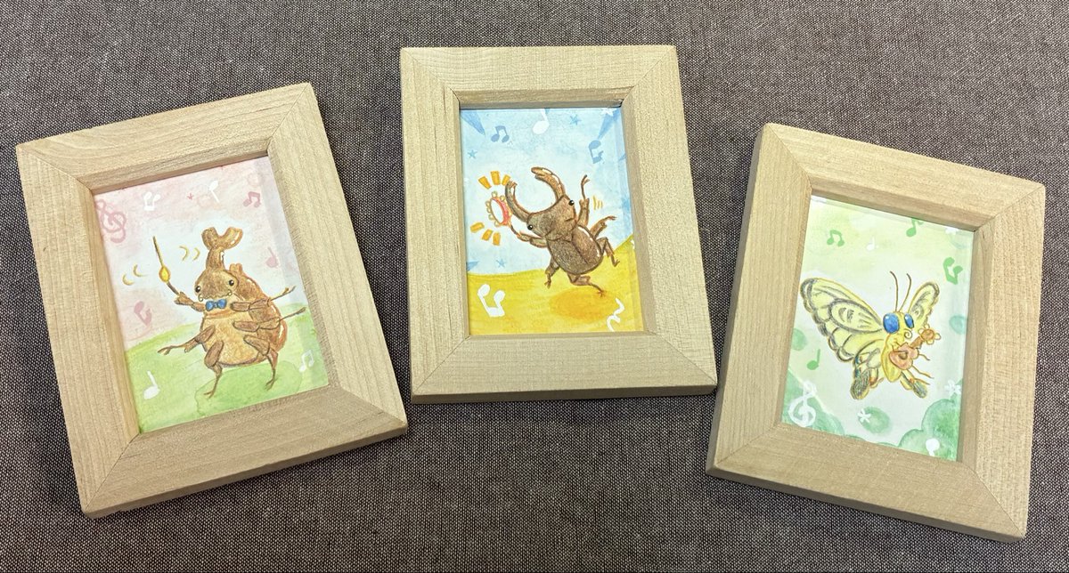 AmadaConnie's tweet photo. #原画市2026  お品書き【最新版】

ミニ原画新作3作、新刊カブトムシ飼育レポ本、あります！遊びにきてね🍀

日時🎨2月8日（日）11〜15時
場所🎨吹上ホール第1ファッション展示場
（愛知県名古屋市千種区吹上2ｰ6-3／地下鉄『ふきあげ』駅より徒歩5分）
入場料🎨1000円
こにーの居る所🎨ブースNo.H-3 https://t.co/SQsoQ9Bp6i