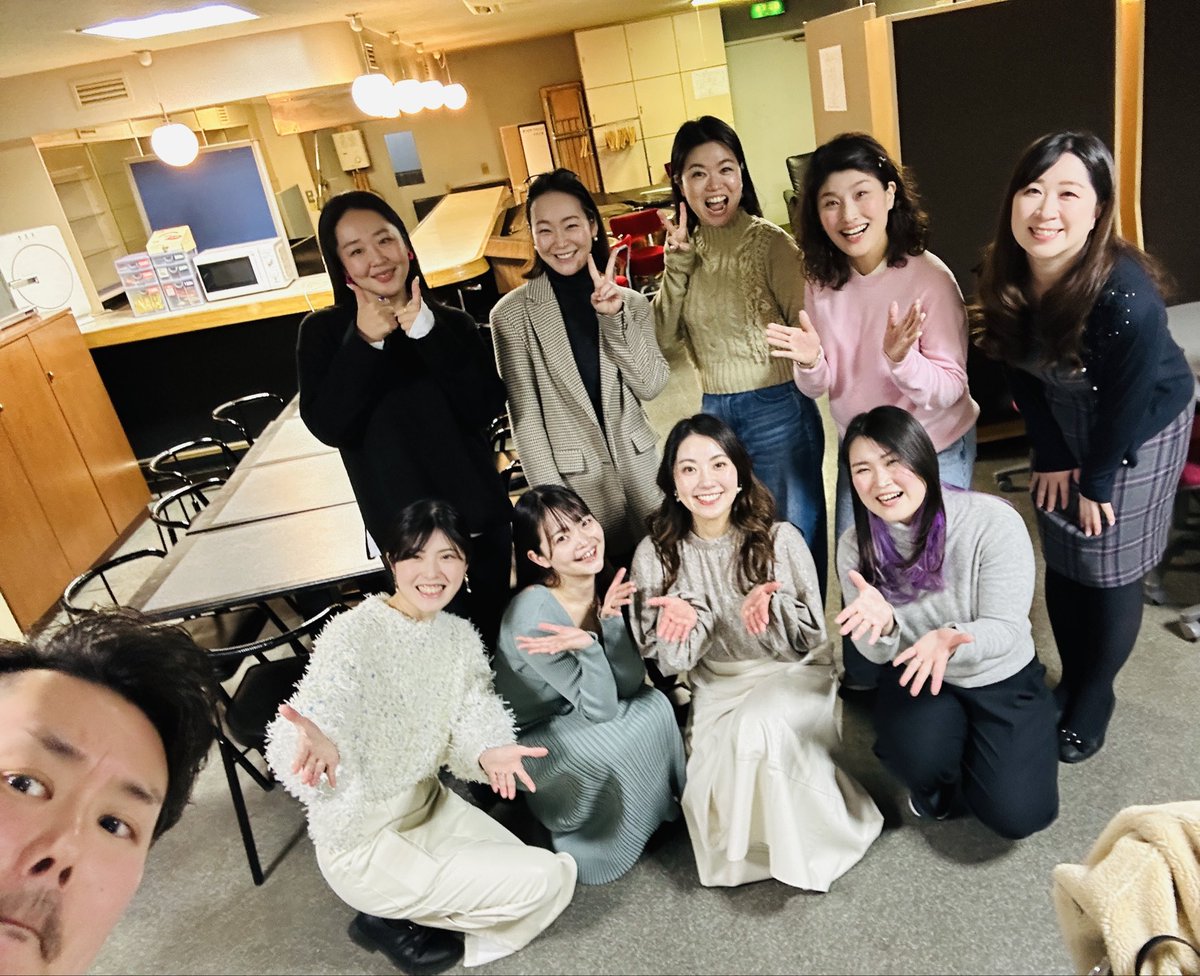 本日はとあるレコーディングでした！
皆さま、素敵な歌声をありがとうございました！✨

歌人三昧サマディ
ソプラノ：相原里美、芝野遥香、遠藤采
メゾ：長島有葵乃、山下未紗、本郷詩織
アルト：豊島ゆき、光村舞、杣友惠子

コーラス指揮：鷲尾裕樹(P&amp;ME)

公開が楽しみです😊✨