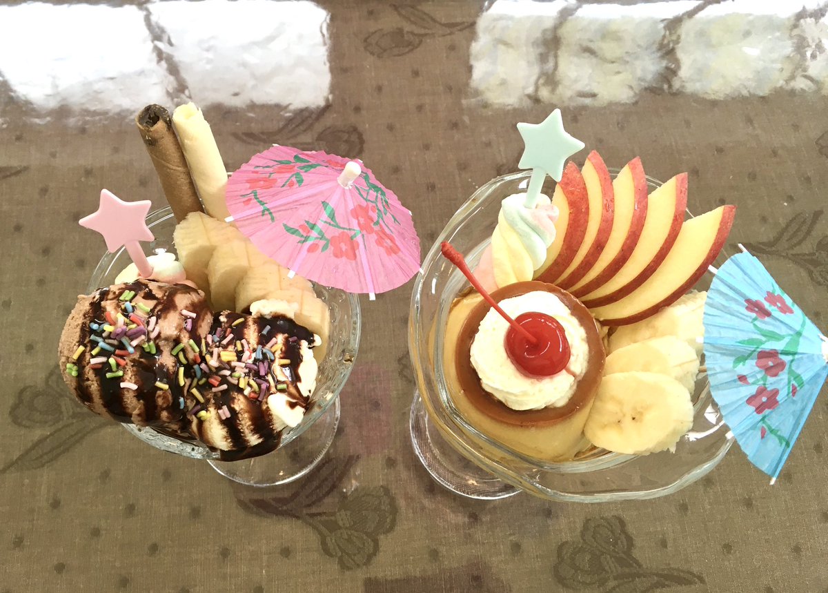 lyn2e's tweet image. 커여운 파르페를 먹음이