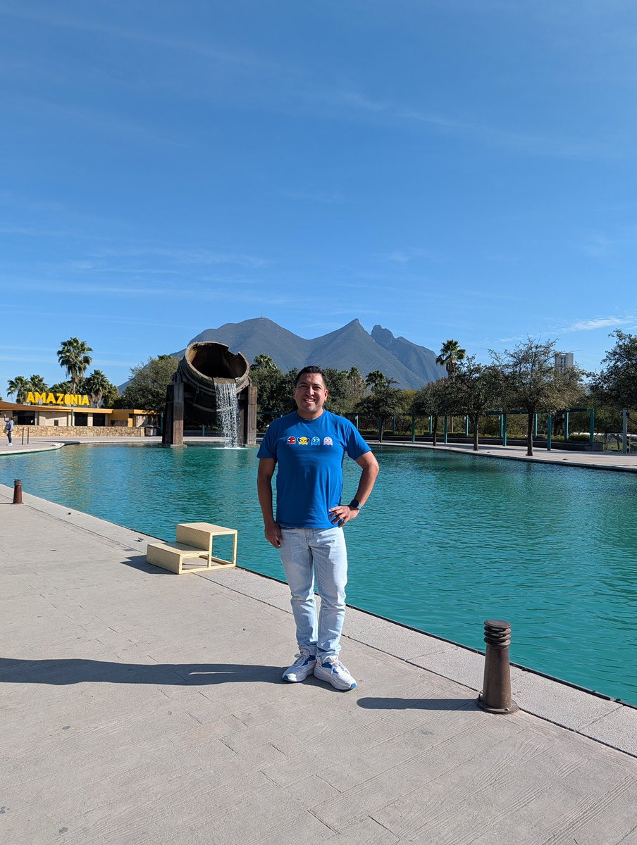 1lFers's tweet photo. Parque fundidora ⛰️🏞️🛝 #Monterrey #Fundidora https://t.co/rfgUUxwRKe