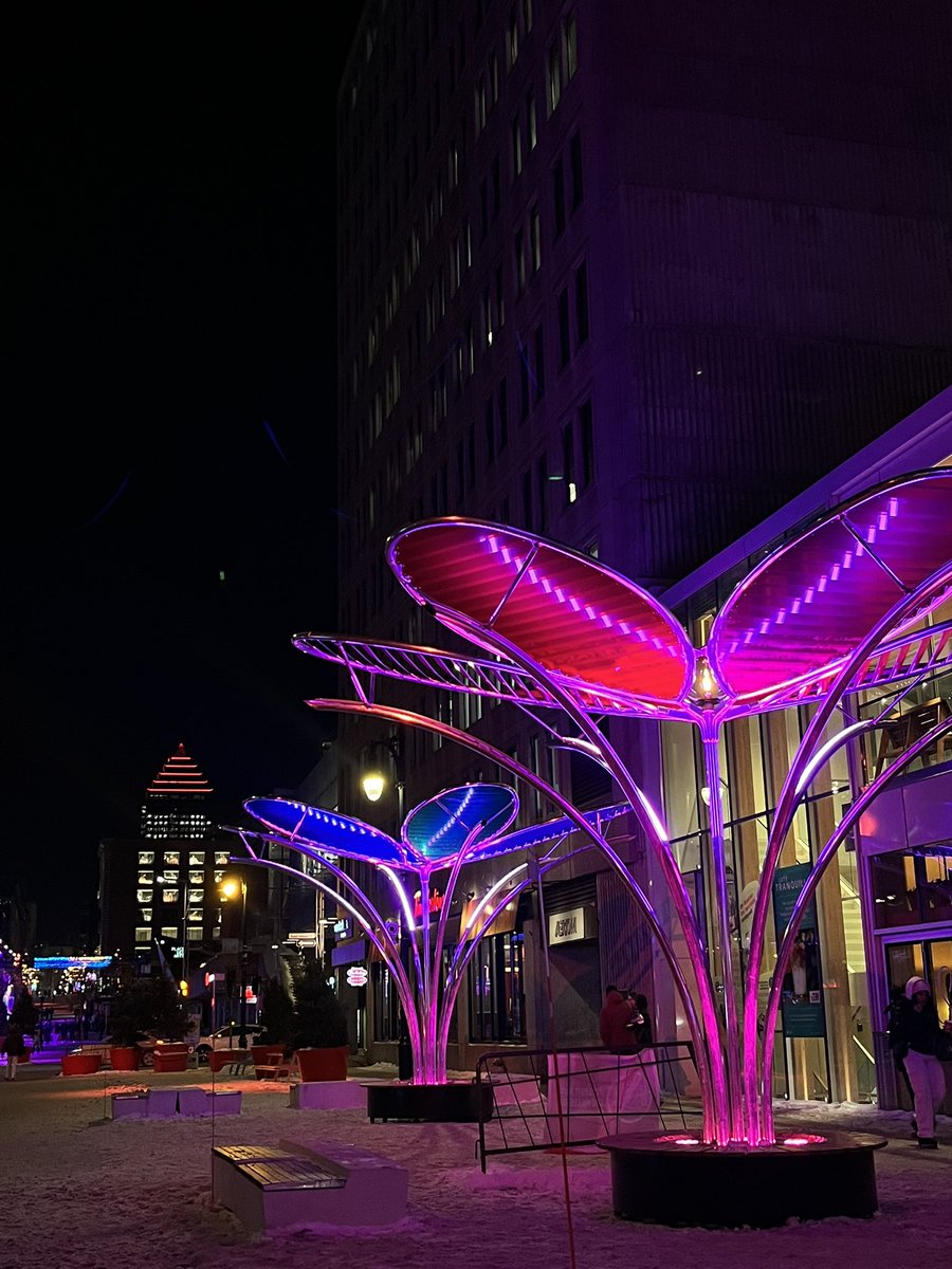 AtourDuMonde's tweet photo. And afterwards a little walk to enjoy Lumino #nightlights #lightyourlife #placedesarts #luminomontreal #montrealatnight #mtl #mtlmoments #funthursday 2/2 https://t.co/9NHWQNNX74