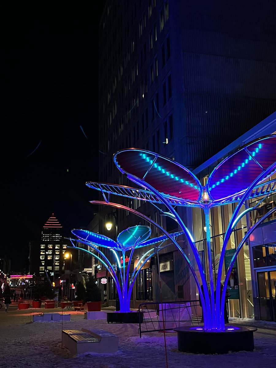 AtourDuMonde's tweet photo. And afterwards a little walk to enjoy Lumino #nightlights #lightyourlife #placedesarts #luminomontreal #montrealatnight #mtl #mtlmoments #funthursday 2/2 https://t.co/9NHWQNNX74