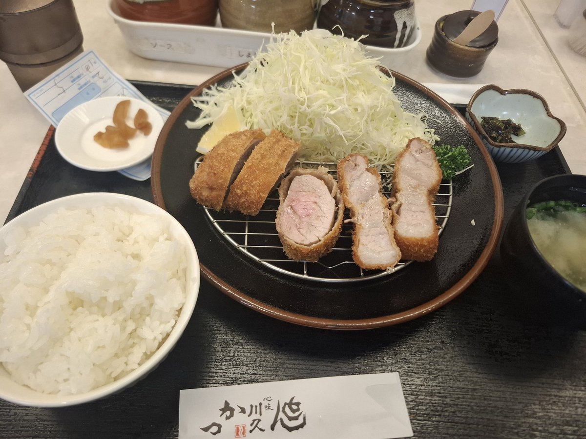 newrainmoon's tweet image. 黒豚トンカツ。川久