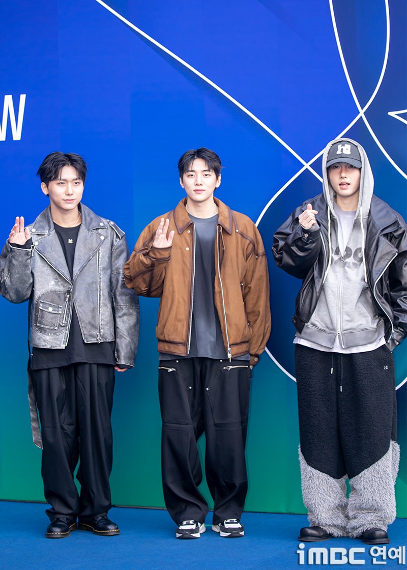 [포토] DKZ 재찬, 설레는 블루카펫 
#DKZ #디케이지 #재찬 #JAECHAN #DDP #서울패션위크
#SFW #SeoulFashionWeek #SFW_260206 [iMBC연예]

DKZ 재찬이 6일 오후 서울 동대문 디자인 플라자(DDP)에서 열린 2026 F/W 서울패션위크(SFW)에 참석해 포즈를 취하고 있다.

⬇️고화질 Click Plz⬇️