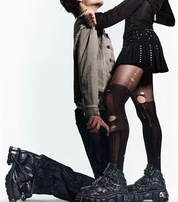 sarc0fragos's tweet image. relationship goals