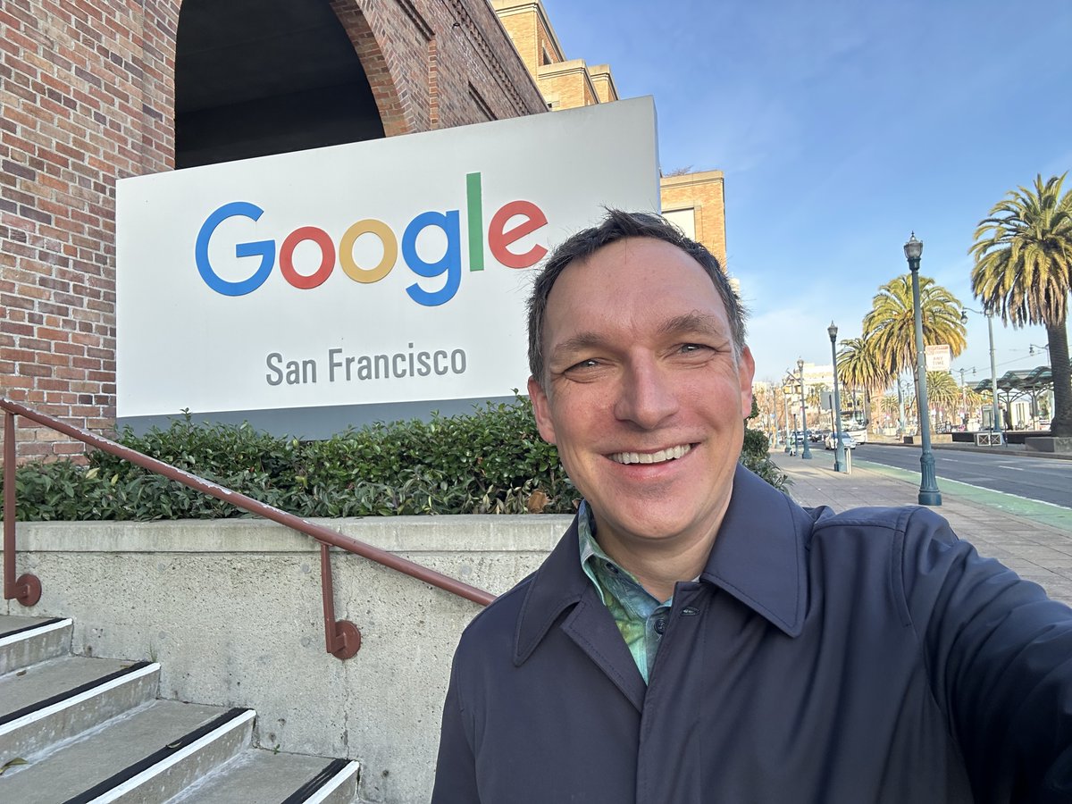 gabor's tweet image. Ok folks it's true, I'm back at Google, and I'm having a great time. I run product for GenAI in Workspace so if you ever shake your fist at Gemini in Gmail Docs Slides Sheets etc, DM me.