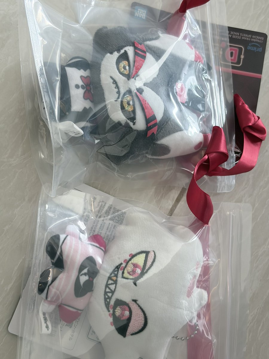 好丑。我喜欢👍