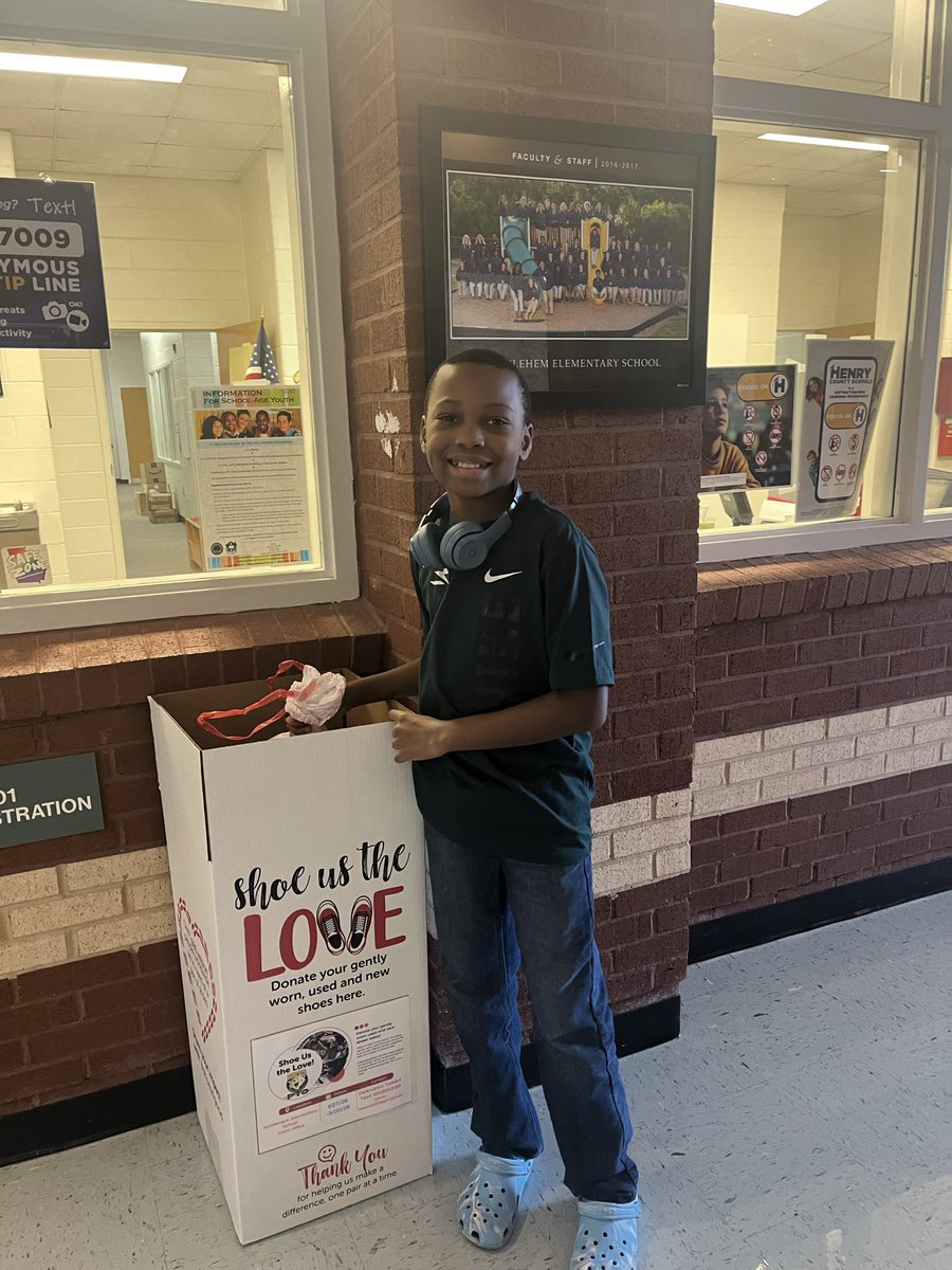 Dr_B_Inspires's tweet photo. BIG shout out to our amazing Beta members for their donation! 👏🏽💙
This is what leadership, kindness, and service looks like!
#BetaClub #BESBeta #FutureLeaders #StudentService #BESProud https://t.co/Yk5Ux8nXTo