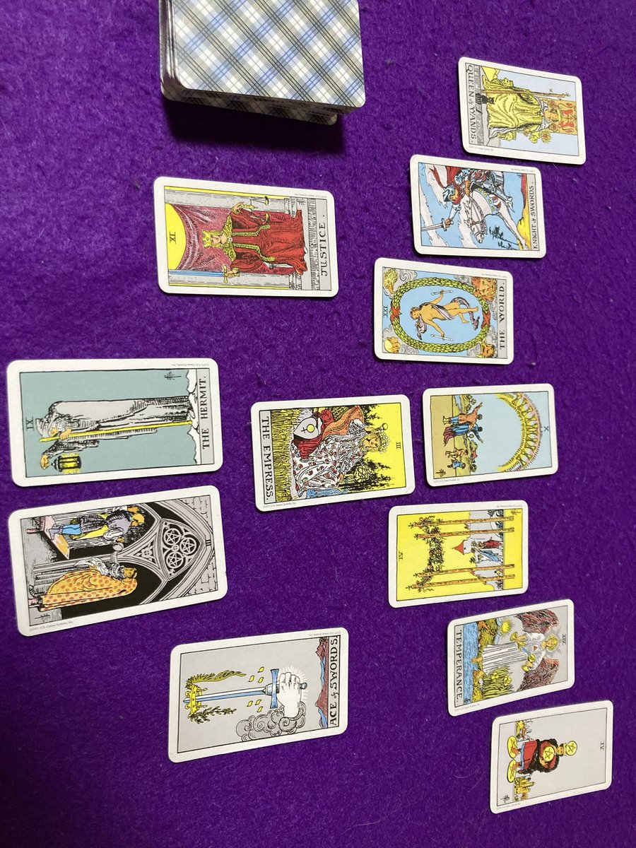 wildverymama's tweet photo. 先を見通す
カードで自身の未来も
一喜して過ごすHS P
繊細だからこそ
わかること
頼る事　歩むために❣️ https://t.co/bHpvx7Vmpd