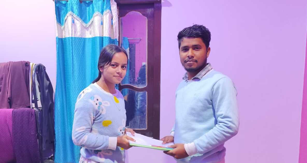 RahulRa61402807's tweet photo. ভাল লগা কামবোৰ। 

আগন্তুক HSLC/ HS পৰীক্ষাত অৱতীৰ্ণ হ'বলগীয়া ছাত্র- ছাত্রীক সাক্ষাৎ কৰি তেওঁলোকৰ প্রস্তুতি সম্পৰ্কে বুজ লওঁ আৰু শুভেচ্ছা জ্ঞাপন কৰোঁ। ফলাফল তেওঁলোকে আশা কৰা ধৰণে হঁওক। https://t.co/fno4E49ddU