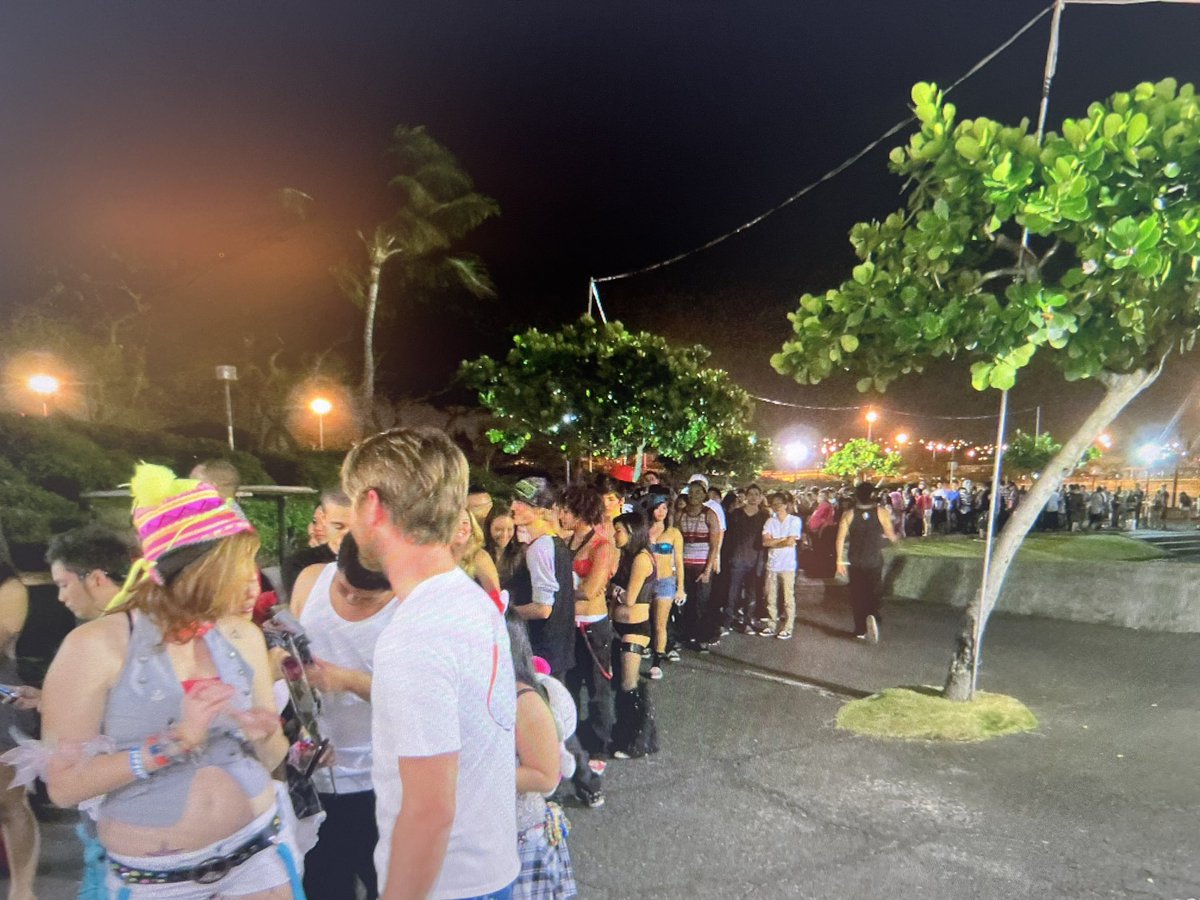 #SilkyLove 
Make Silky
Not War