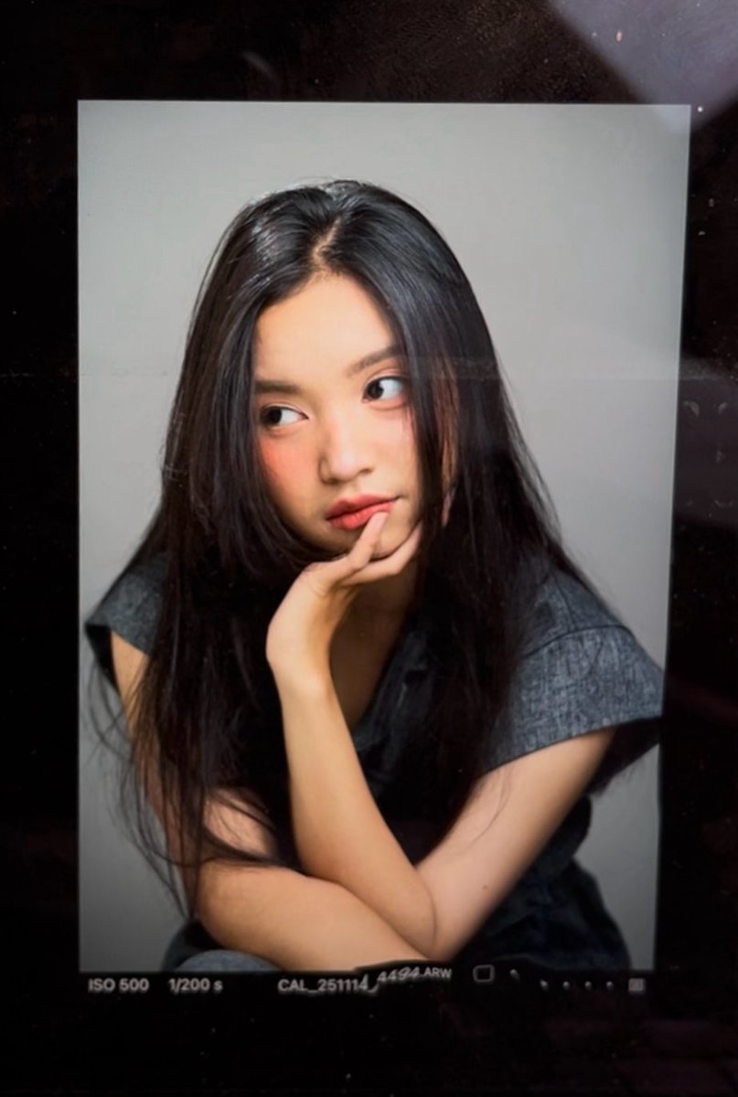 N_IntanJKT48's tweet photo. jangan lupa yang #jumaTAN 🩶🖤🤍 https://t.co/M32IrAzrqY