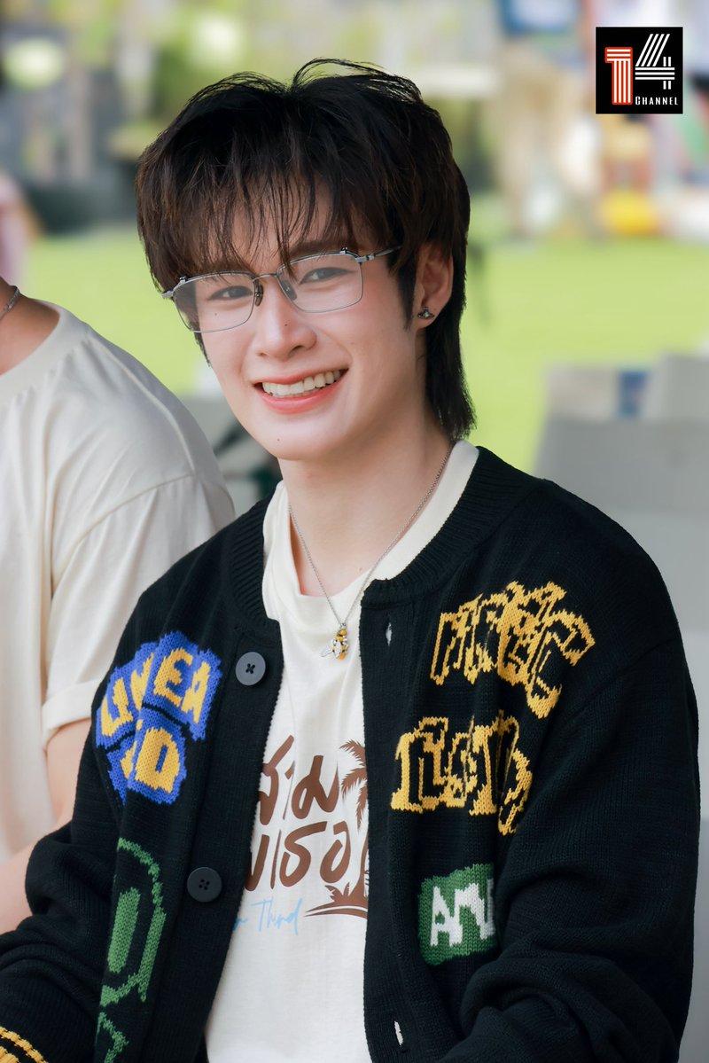 รอยยิ้มที่สดใสในวันนี้ ยกให้น้องแจมเลย กับลุคของ"ณฐ ณฐสิชณ์" ร่วมพิธีบวงสรวงซีรีส์ "ที่สามของเธอ" Your Third series✨

Your Third Worship
#บวงสรวงที่สามของเธอ 
#MaxNat 

#natasitt 
#ที่สามของเธอSeries
#YourThirdSeries