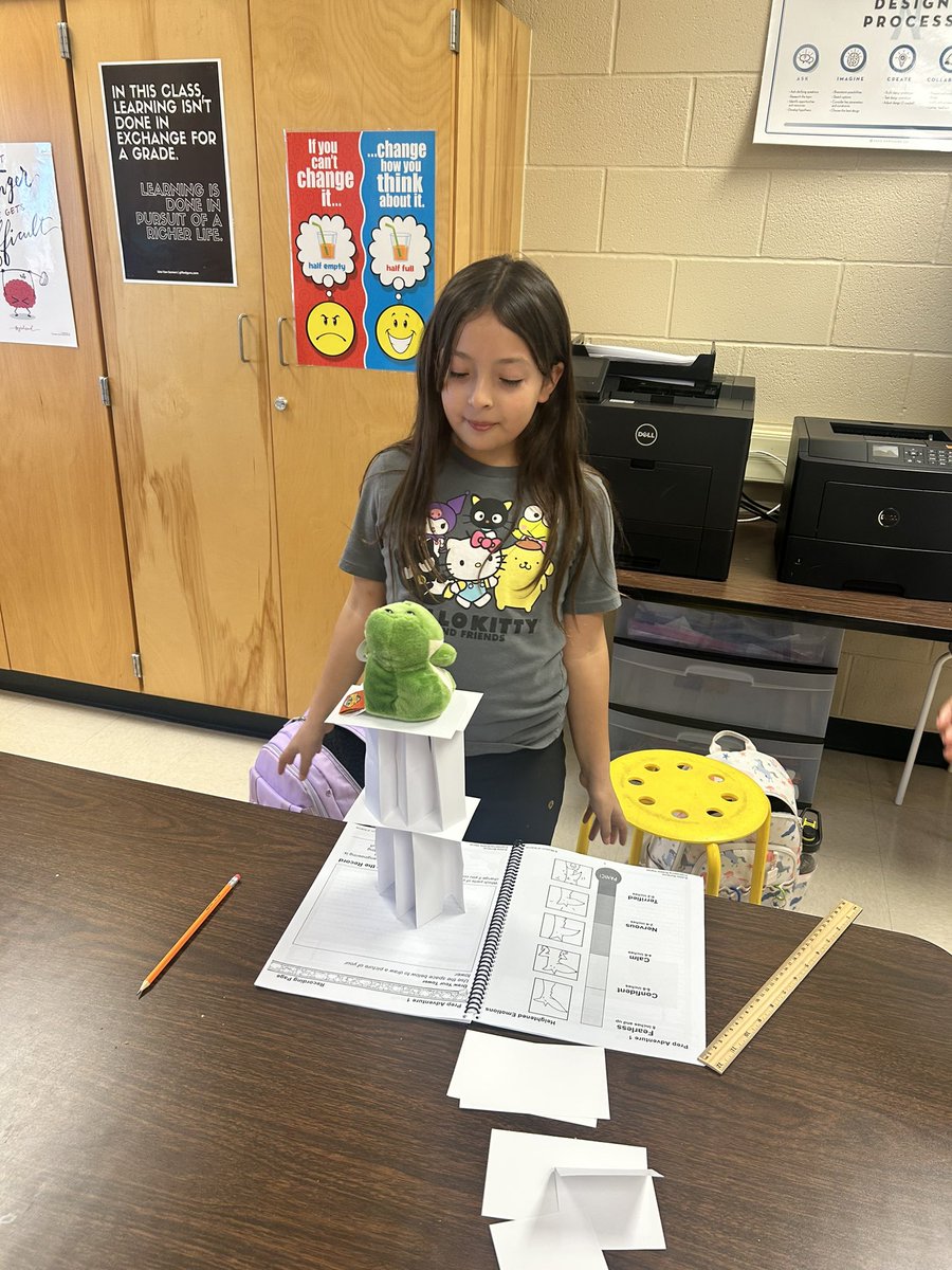 Mrs. Flores ⚓️💙 tweet media