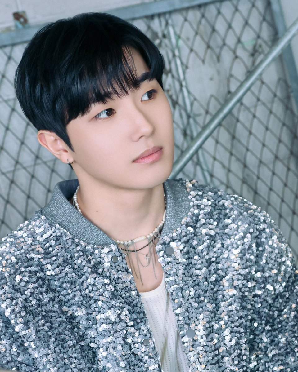 illuvan's tweet photo. 𝐈𝐥𝐥𝐮𝐯𝐚𝐧 𝟏𝐬𝐭 𝐄𝐏 <𝐀𝐬 𝐈𝐬>
𝑨𝒔 𝒊𝒔...𝑨𝒔𝒄𝒆𝒏𝒅𝒊𝒏𝒈
2026.02.21.12:00(KST)
#Concept_Photo #JUNSEO https://t.co/Kcs2fMtOfe