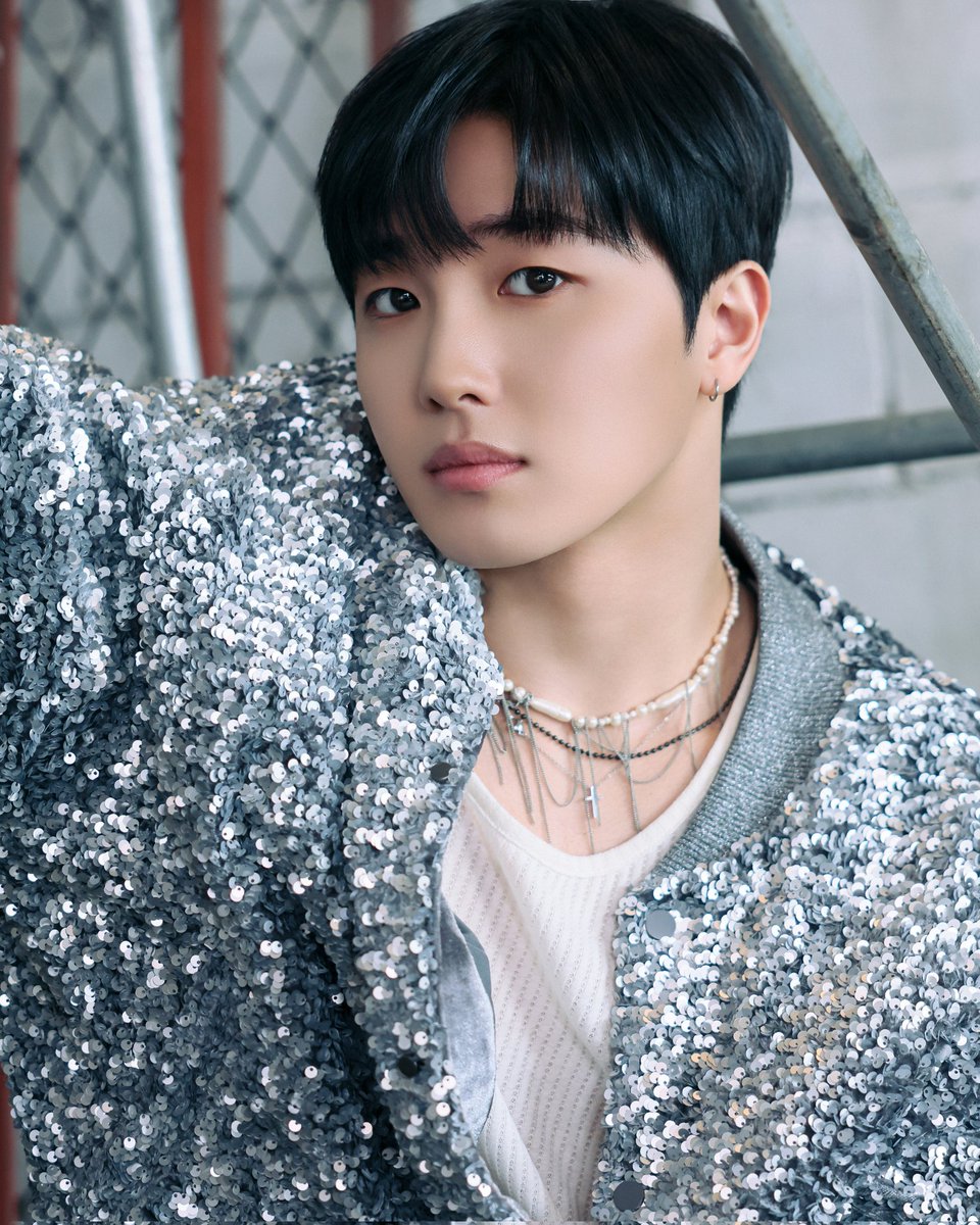 illuvan's tweet photo. 𝐈𝐥𝐥𝐮𝐯𝐚𝐧 𝟏𝐬𝐭 𝐄𝐏 <𝐀𝐬 𝐈𝐬>
𝑨𝒔 𝒊𝒔...𝑨𝒔𝒄𝒆𝒏𝒅𝒊𝒏𝒈
2026.02.21.12:00(KST)
#Concept_Photo #JUNSEO https://t.co/Kcs2fMtOfe