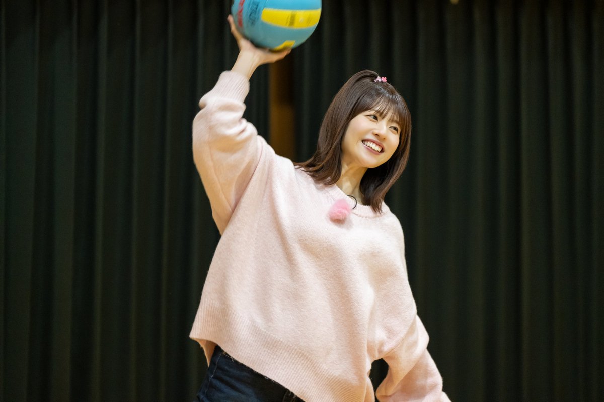 kasuga_location's tweet photo. ／
📺おしりポロンでおしまい!?
　＃6 Hulu配信スタート!!
＼

🗣️シーズン5は今回でおしまいです！
☑️小学生ドッジボールに挑む!!!!!
☑️春ロケジャパン結成!!
etc...

🌸『#春日ロケーション シーズン5』
☝️春日俊彰(オードリー)
 　松田好花(日向坂46)
 　佐藤満春 https://t.co/1eNC4B3Ir6