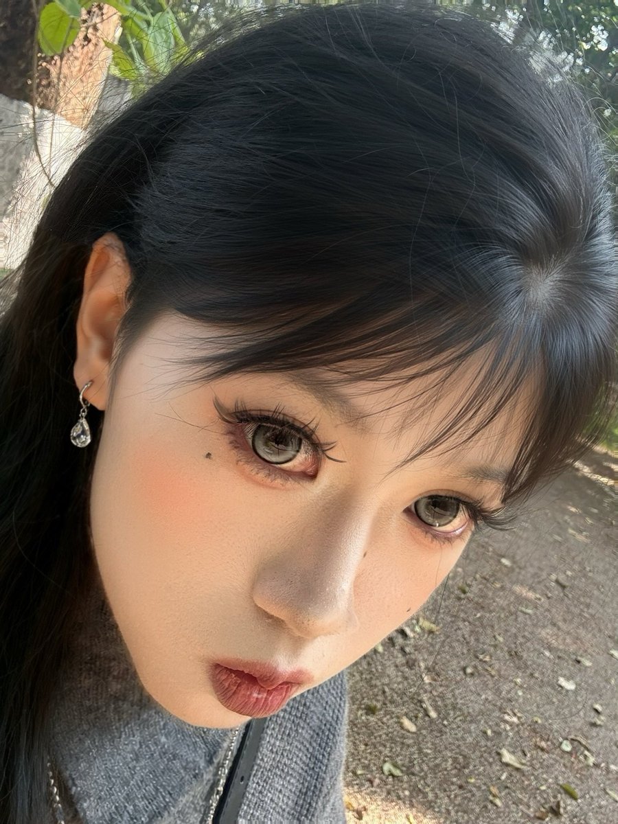 jq051246's tweet photo. 还能出片，不愧是我 #反差女大 #ootd #日常 #小狗日记 #发骚日常 https://t.co/2LMipwozae